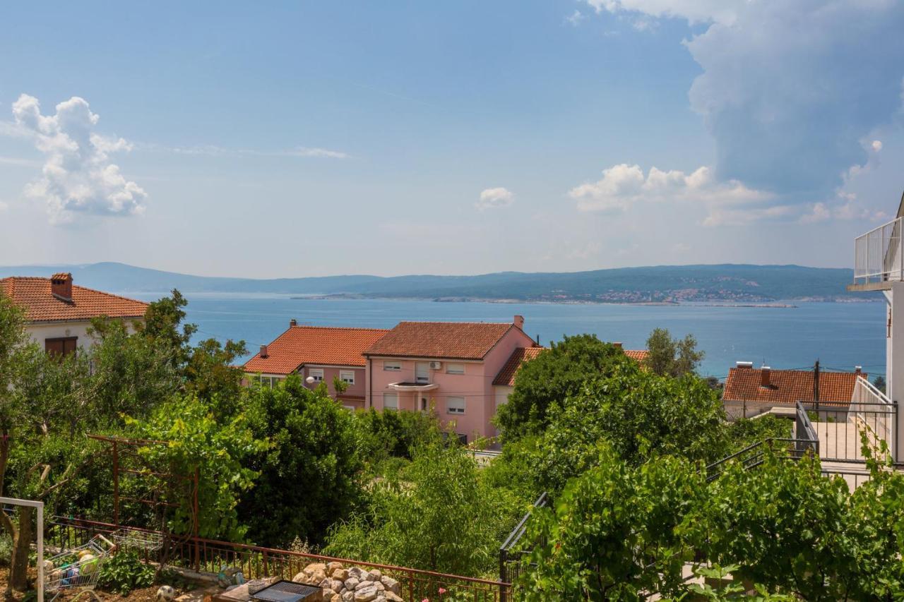 Amila Apartment Crikvenica Bagian luar foto